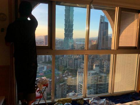 浩鉅汽車大樓隔熱紙 - 高級住宅，施作透明高隔熱陶瓷膜