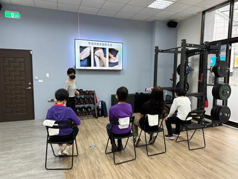 好日子蠟燭工作室DaisyCandle - 擔任按摩講師