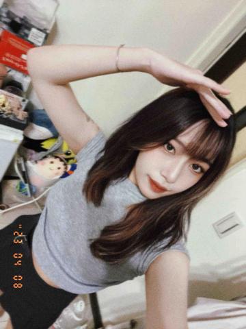 提供美髮剪刀服務的專家巨夢瑄