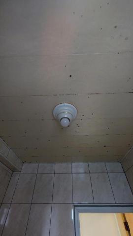 kevin - 浴室天花板受潮發霉