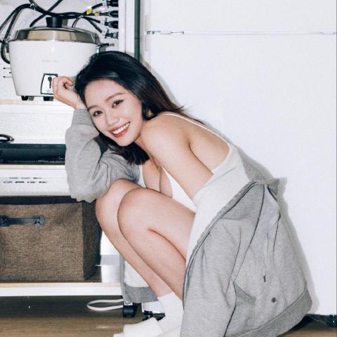 提供拍照箱服務的專家Dolly