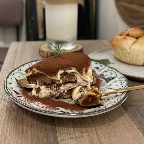 BettyFoodie @bettyfoodie_ - 