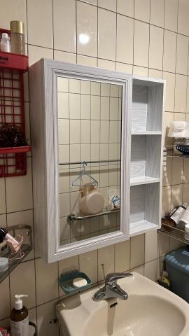 黃維誠 - 浴室鏡櫃安裝