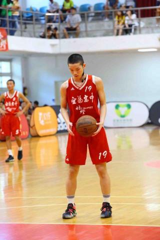 陳奕丞/排骨哥哥 - 高中比賽