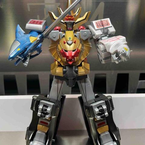 二馬模型工作室 - 百獸戰隊 牙吠王