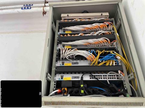 汪涵云 - 機櫃端