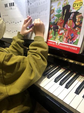 之妍老師 鋼琴｜單簧管｜古典｜流行｜編曲 - 