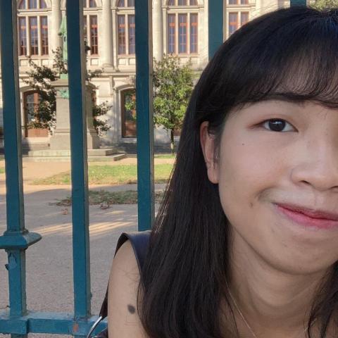 提供法文服務的專家趙郁婷