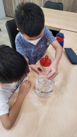 郭晏妤 - 英文結合科學STEAM做中學