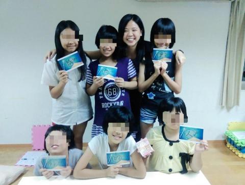 Ling - 曾輔導教育育幼院的孩子們