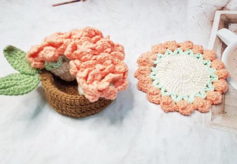 Sweet Life 手作。編織 - 康乃馨杯墊