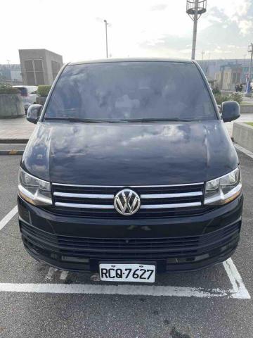 提供接送司機服務的專家李羿江