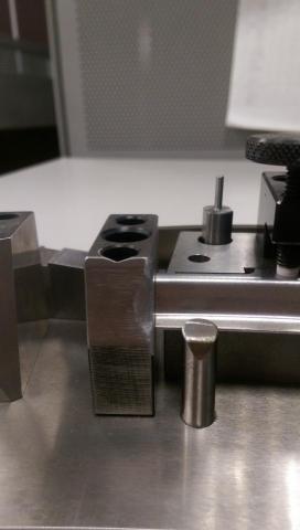 輝銳機械設計工作室 - 治具設計