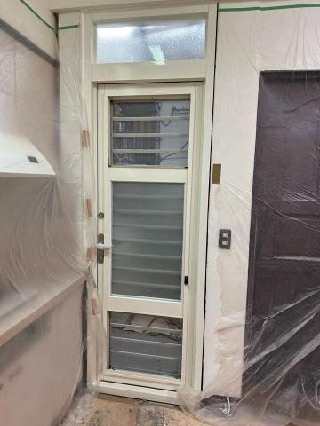 丞億房屋有限公司 - 三合一鋁門 丞億房屋有限公司 - 三合一鋁門