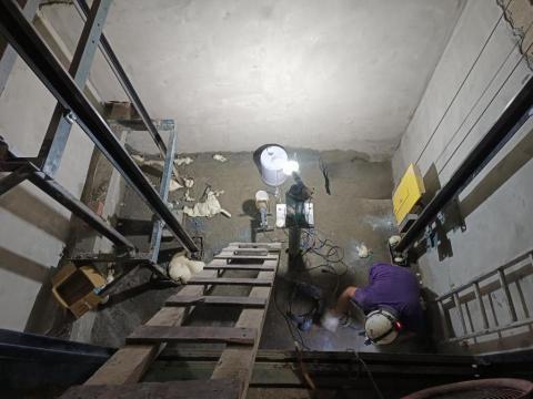 億旺防水抓漏工程行 - 地樺營造電梯机坑漏水 億旺防水抓漏工程行 - 地樺營造電梯机坑漏水