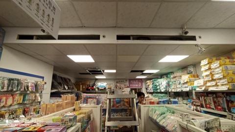 林家慶冷氣洗衣機保養水電工程 - 店面吊隱保養