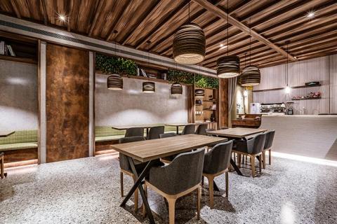 彭潁晨 - 台南暖時逸旅