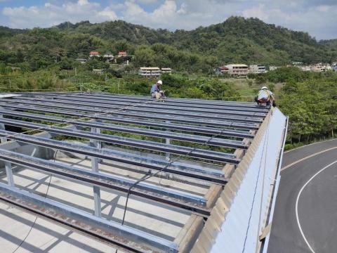 張仁豪 - 加焊新C型鋼