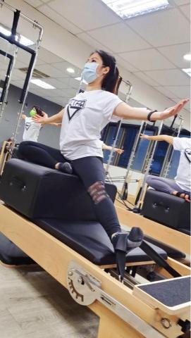 Evonne - 師資培訓側拍