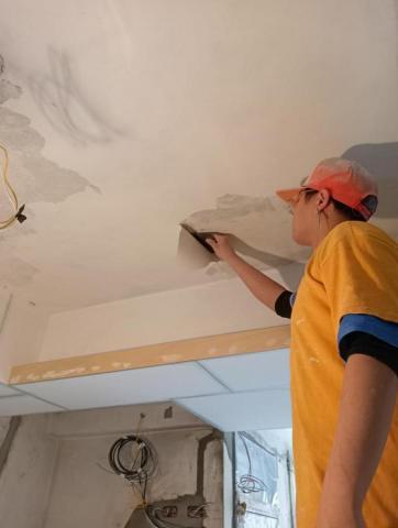 尚勤油漆工程 - 舊漆鏟除