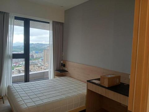 尚勤油漆工程 - 臥室床頭主牆跳色