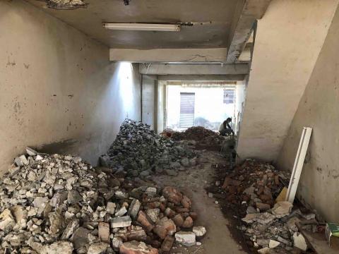 專業 打石 拆除 - 專業打石