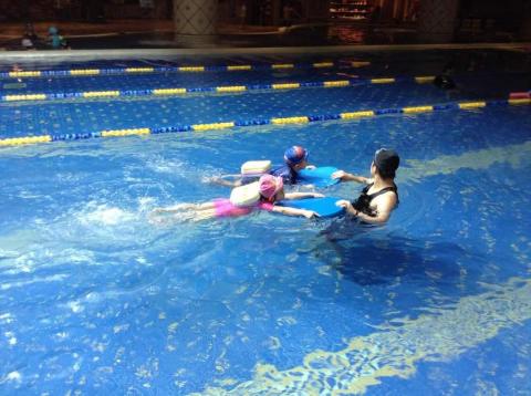 曾法融 - 踢水教學