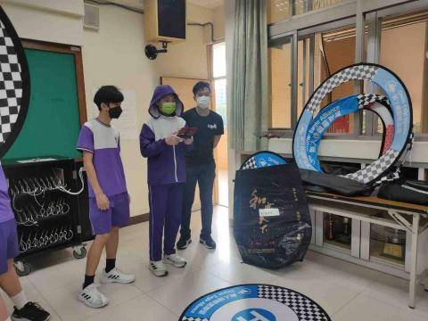 王錦新 - 無人機教學