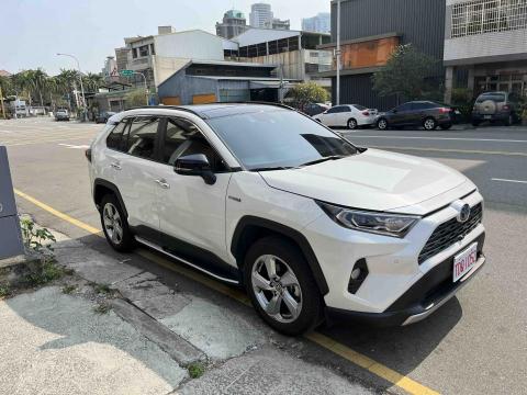 機場接送、包車服務、小型商品運送 - RAV4 油電大空間休旅車