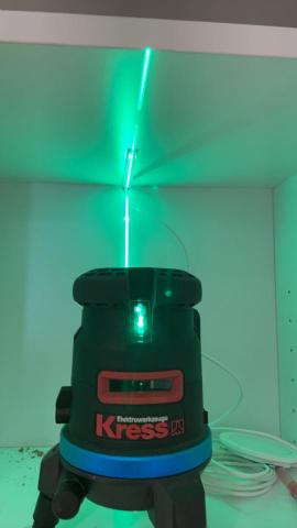 黃文 - 聚光燈（櫃內燈）施工安裝