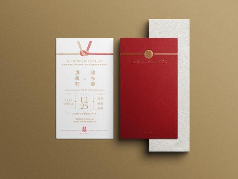 施瑜萱 - 喜帖設計│
卡片設計

日系燙金厚卡
客戶喜歡日本繩結代表的喜慶意義
用繩結串聯兩個新人的英文字做出LOGO
搭配厚卡特別有質感