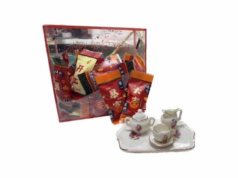 曾嬿錞 - 牛扎糖包裝