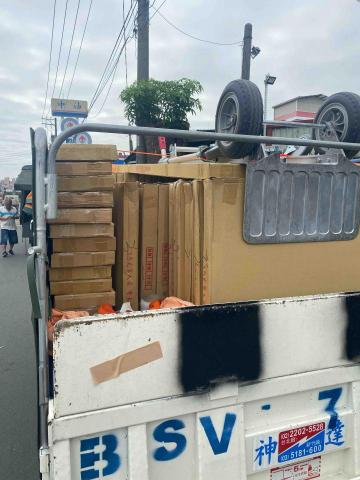 鐵漢專業團隊 - 25組床組 分解後裝載