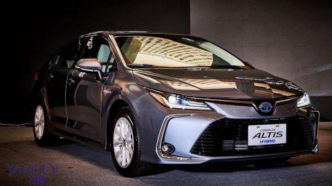 裕隆國際 租賃車行 - Toyota Altis（5人座）