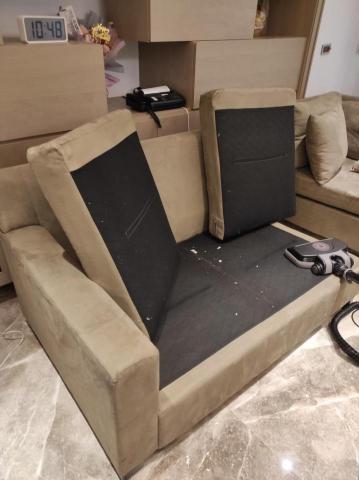 懶人除蟎服務公司 - 清洗前沙發，有效徹底除蟎清潔細微的地方