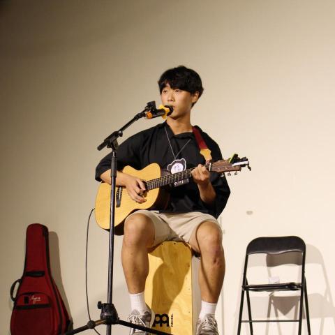 提供今日職棒服務的專家徐樂忻