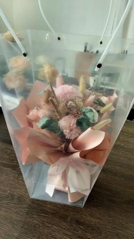 林小姐 - 代客送花