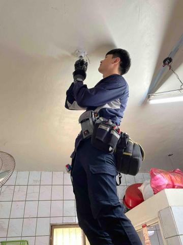 勤岳電氣工程行 - 電燈安裝/更換