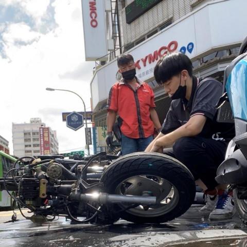 子恆 - 修車 清潔的部份 子恆 - 修車 清潔的部份