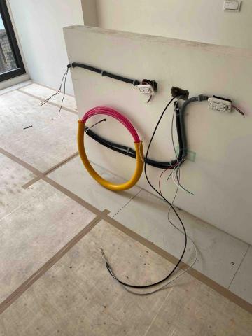 富湘通訊行 -  室內管路佈線