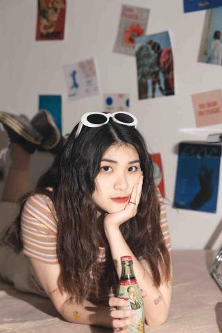 莊玉靖 - 個人寫真