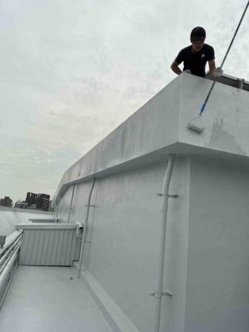 吳憶翔 - 油漆面漆上色