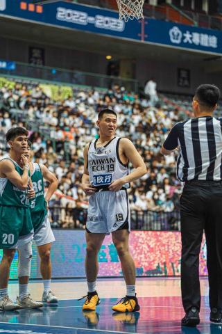 張智昕 -  小巨蛋