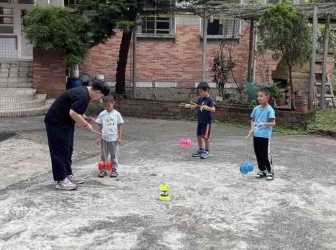 扯鈴一對一教學 - 