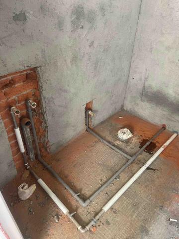 芳碩工程行 - 浴室冷熱水管更新