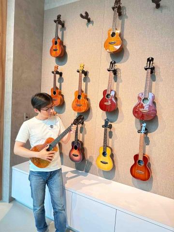 Chris音樂工作室🌹薩克斯風 烏克麗麗 吉他 鋼琴 - 