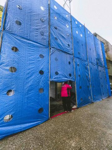 上順豪工程行 - 外牆拉皮