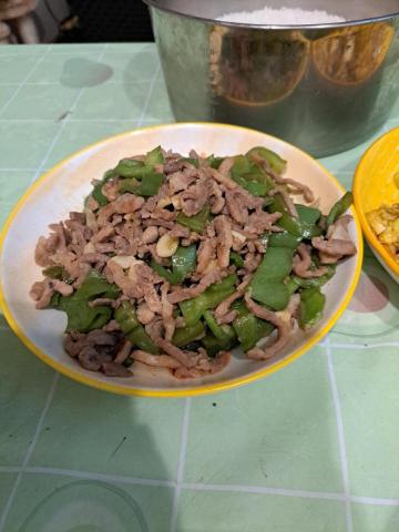 黃婷鈺 - 青椒肉絲