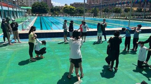 獺實俱樂部（家濬教練） - 選手賽前熱身