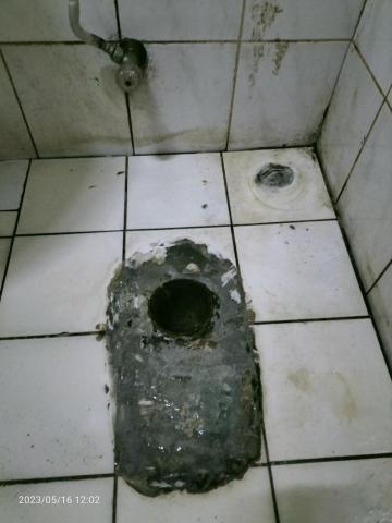 翔熊宅水電 - 舊馬桶拆除